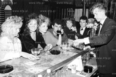 Bar w nocnym klubie Rondo w Gdańsku Siedlcach na ...