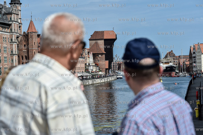 Gdańsk. Motława i Długie Pobrzeżę oraz Żuraw...