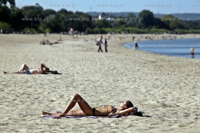 Cieply wrzesniowy dzien na plazy w Gdansku Brzeznie.
10.09.2012
fot....