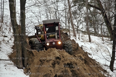 Wycinka drzew pod budowe trasy Pomorskiejpomorks Kolei...
