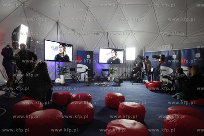38 Gdynia Festiwal Filmowy. Nz. studio Filmowe Banku...