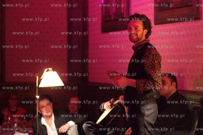 Siesta Festival. Wieczor Fado. Wystep Duarte w sali...