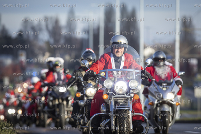 Gdańsk. Mikołaje na motocyklach po raz 17. przejechali...
