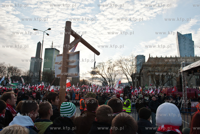 Warszawski "Marsz Niepodległosci" organizowany przez...