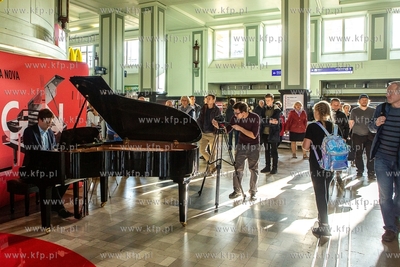 Hol Główny Dworca PKP w Gdyni. Festiwal Gdynia Classica...