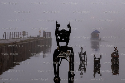 Mglisty dzień w Gdańsku. 02.01.2023 / fot. Anna Rezulak...