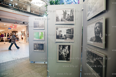 Gdansk. CH Manhattan. Wystawa prac nagrodzonych w XVI...