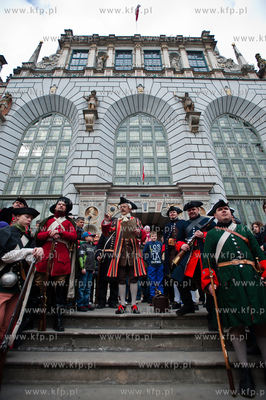 Gdansk. Dlugi Targ. Przedproze Dworu Artusa. Pierwsza...