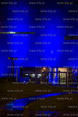 Gdansk. Podswietlona na niebiesko z okazji obchodow...