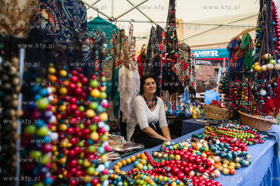 Gdansk. Plac przed siedziba Polskiego Zwiazku Wedkarskiego...