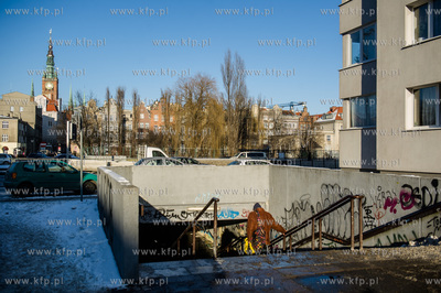 Gdańsk. Tunel dla pieszych pod ul. Podwale Przedmiejskie.
10.02.2017
fot....