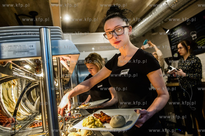 Gdańsk. Urząd Miasta. Otwarcie Baru Centrala, prowadzonego...