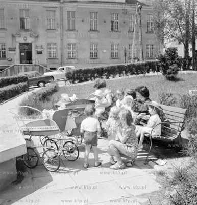 Niedziela w Skarszewach, festyn zorganizowany przez...