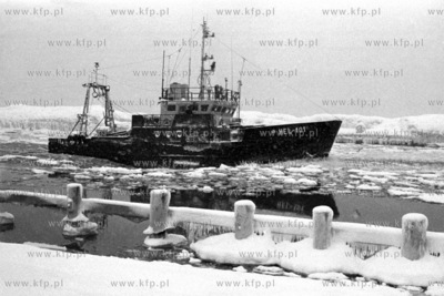 Obfite opady śniegu spowodowały liczne utrudnienia....