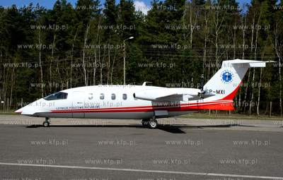Gdansk, Rebiechowo. Nz. Piaggio P-180 Avanti II Lotniczego...