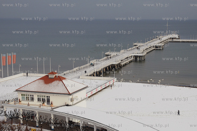 Zimowy Sopot, widok z latarni morskiej. Nz. molo
19.01.2009
fot....