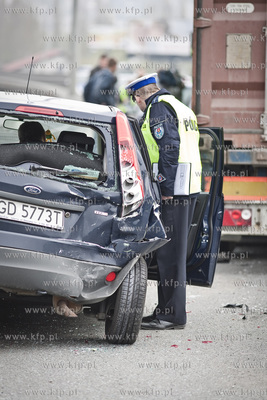 Gdynia. Estakada Kwiatkowskiego, zjazd na ul. Morska....