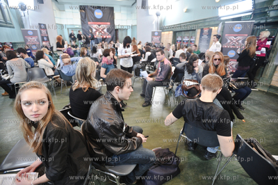 Casting do komercyjnego telewizyjnego programu stacji...