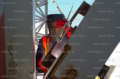 Budowa nowego terminala pasazerskiego T2 na lotnisku...