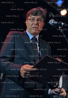 Klub Ucho w Gdyni. Nadanie odznaki honorowej Zasluzony...