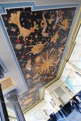 Dworzec kolejowy Gdynia Glowna oddany do uzytku po...