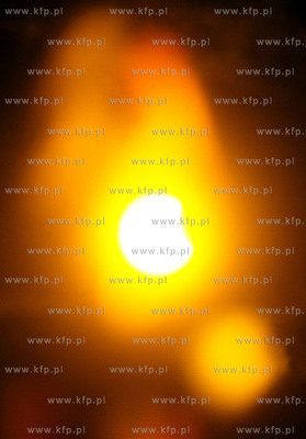 Czesciowe zacmienie slonca ogladane z Gdanska. 20.03.2015...