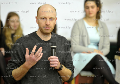 Stocznia Gdanska. Sala BHP. XXXVI Salon Mlodopolski...