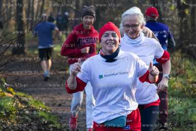 Biało-czerwony parkrun na terenie Parku Kulturowego...