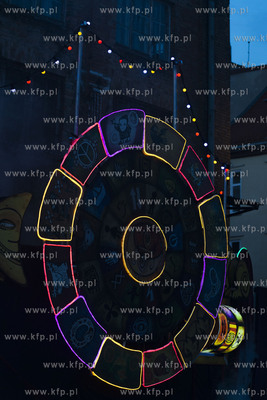 Gdańsk. Festiwal teatrów Ulicznych FETA. Mr Pejo's...