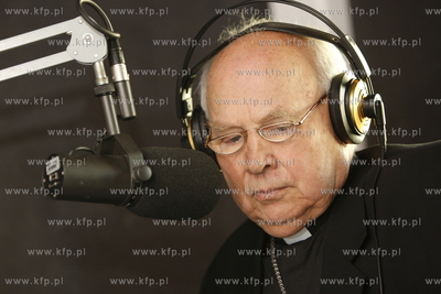 Abp Tadeusz Goclowski podczas audycji w trojmiejskim...
