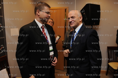 Gdansk, GLOBE FORUM 2009. Nz od lewej: Waldis Dombrovskis...