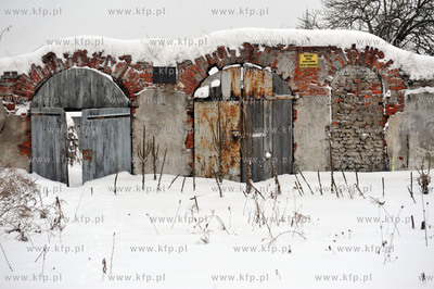 Ruiny jednego ze spichlerzy na Wyspie Spichrzow
29.12.2010
fot....