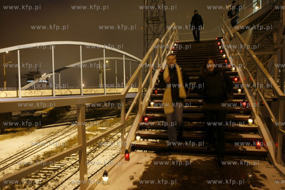 Przystanek SKM Gdynia Stocznia. Obchody 39 rocznicy...