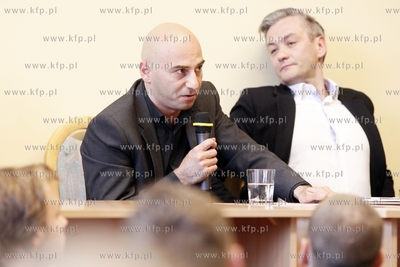 Uniwersytet Gdanski. Debata o zwiazkach partnerskich....