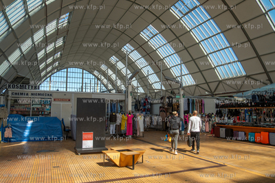 Hala Targowa w Gdyni. 18.08.2025 fot. Paweł Marcinko...