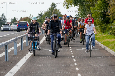 Przejazd rowerowy związany z otwarciem Ekostrady wzdłuż...