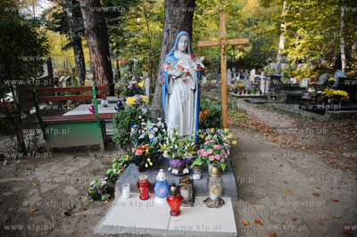 Gdansk. Cmentarz Srebrzysko.
28.10.2011
fot. Mateusz...