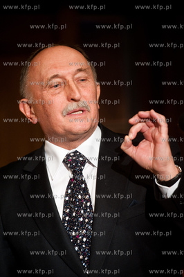 Gdansk. Ratusz Staromiejski. Uroczystosc wreczenia...