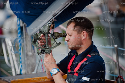 Gdynia. Port Jachtowy. Basen Zaruskiego. Zeglarz Maciej...