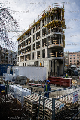 Gdynia. Budowa kompleksu mieszkalno-uslugowego Baltiq...