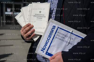 Gdansk. Wrzeszcz. Przedstawiciele i wolontariusze Nowoczesnej...