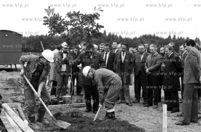 Zasadzenie pierwszego drzewka przez prezydenta Gdanska...