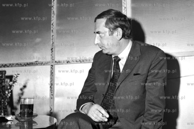 Aktor Gustaw Holoubek na spotkaniu z publicznością...