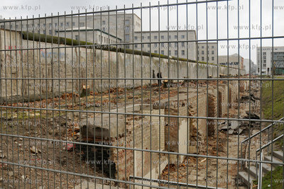 Berlin.Pozostalosci Muru berliskiego - istniejacego...