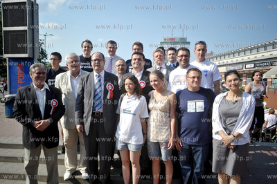 Promocja kandydata na Prezydenta RP, Bronislawa Komorowskeigo...