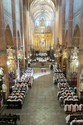 Wielki Czwartek, Msza Krzyzma w katedrze pelplinskiej...