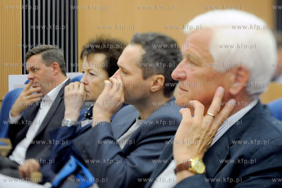 W  sali im. Lecha Badkowskiego Urzedzie Marszalkowskim...