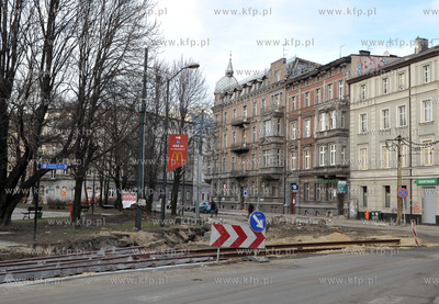 Katowice. Centrum miasta. Na zdjeciu  Plac Wolnosci....