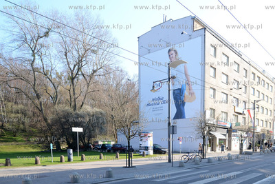 Skwer Tajnego Hufca Harcerzy przy ul. Swietojanskiej...