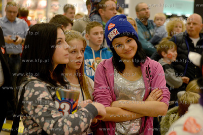 23 final WOSP w Centrum Handlowym RIVIERA w Gdyni ...